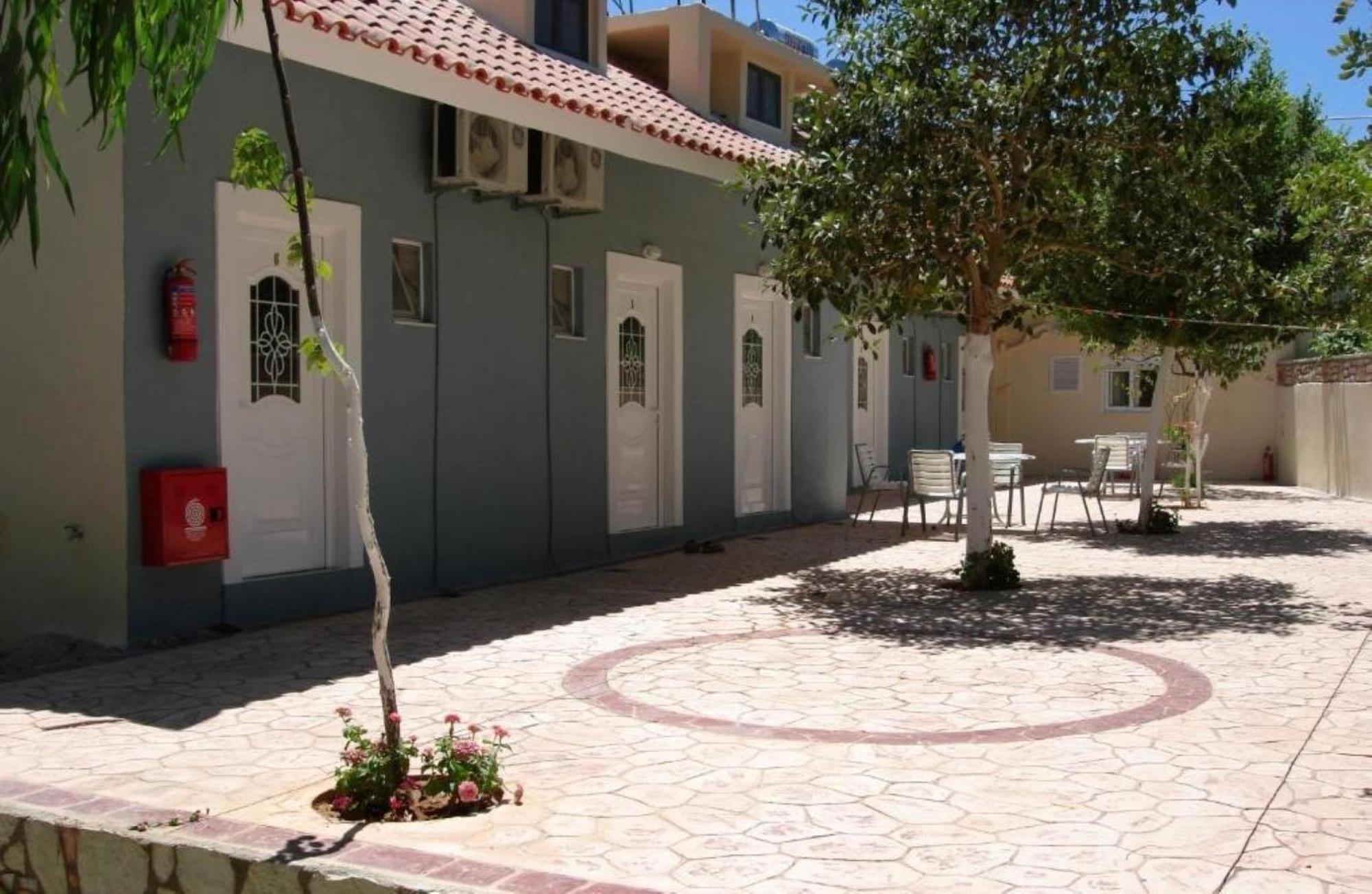 Pansion Koroni L'Antic Hotel Buitenkant foto
