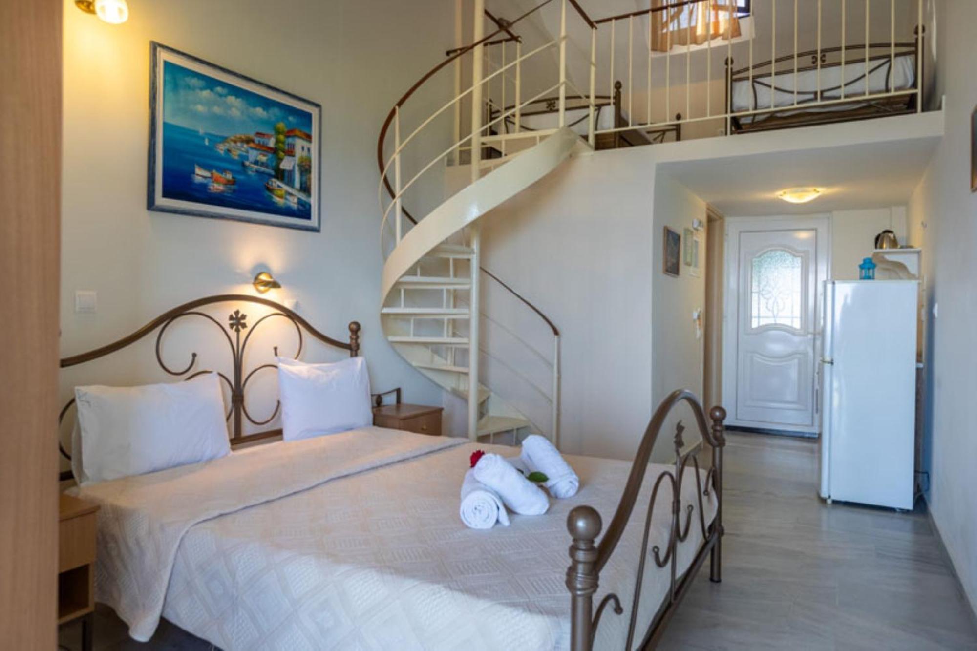 Pansion Koroni L'Antic Hotel Buitenkant foto